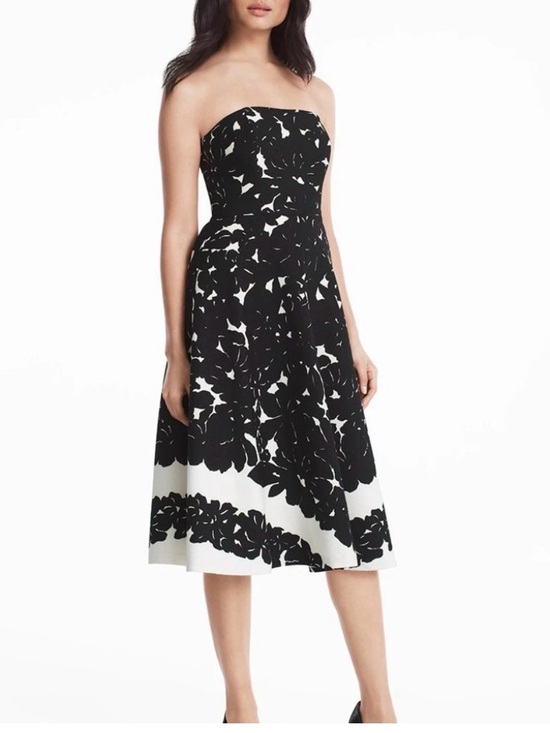 White House Black Market Dresses & Skirts - NWOT, Size 8, White House Black Market Black & White Strapless Floral Midi Dress